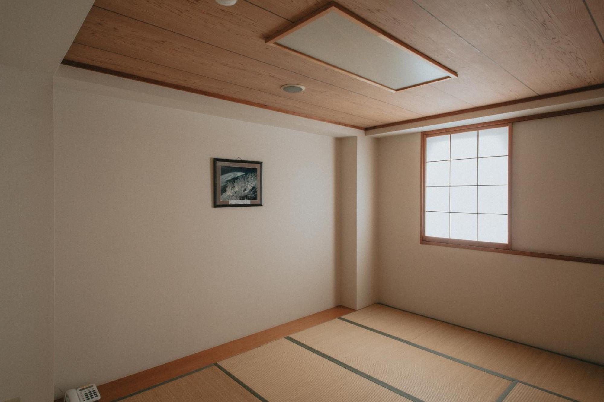 Kuretake Inn Gotemba Inter Gold Cabin Exterior photo